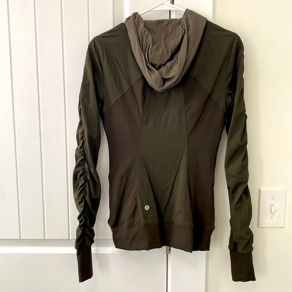 Lululemon Jacket - Picture 3 of 5